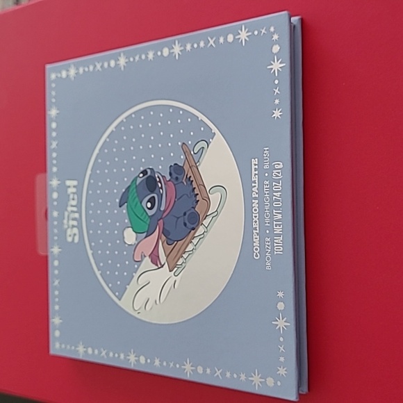 Disney Stitch Complexion Palette Bronzer Highlighter Blush 6 Shades NWT Sealed - Picture 7 of 9